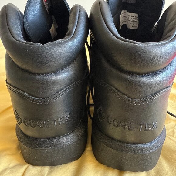 Supreme x timberland field boots - Picture 3 of 14